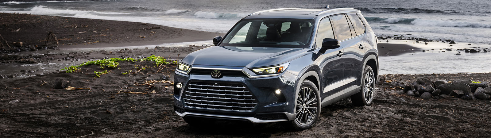 New 2025 Toyota Grand Highlander in Calgary, AB