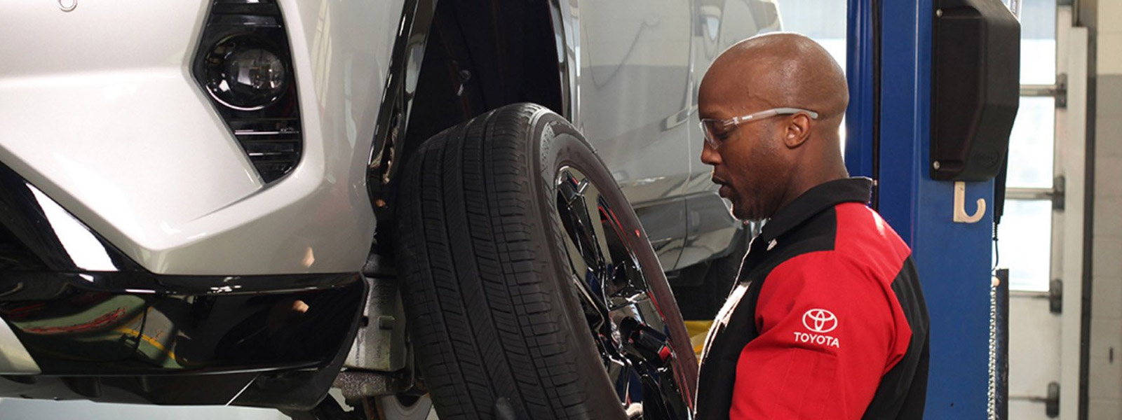 How to identify when your Toyota may need a wheel alignment or suspension service